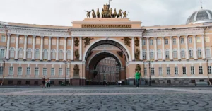 best time to visit st petersburg 6976175