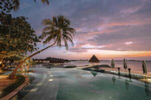best luxury resorts in mamanuca islands