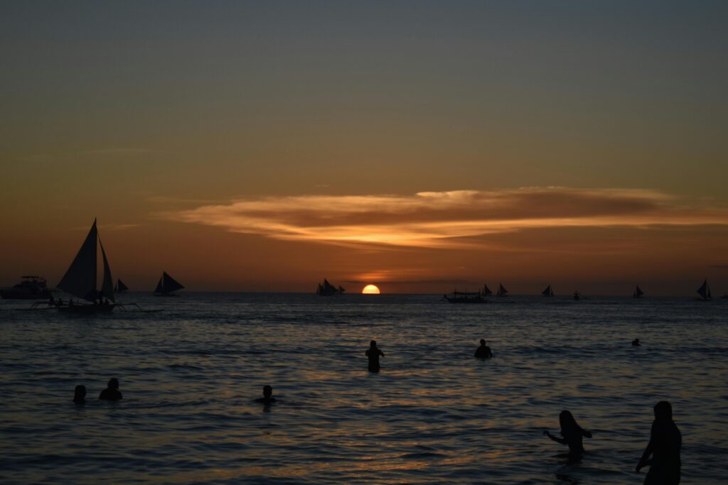 best time to visit boracay