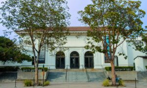 best beachfront hotels in santa barbara