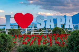sapa trekking tour price