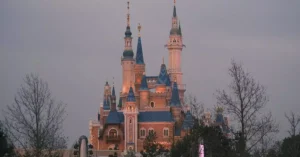 shanghai disneyland fast pass price 19636898