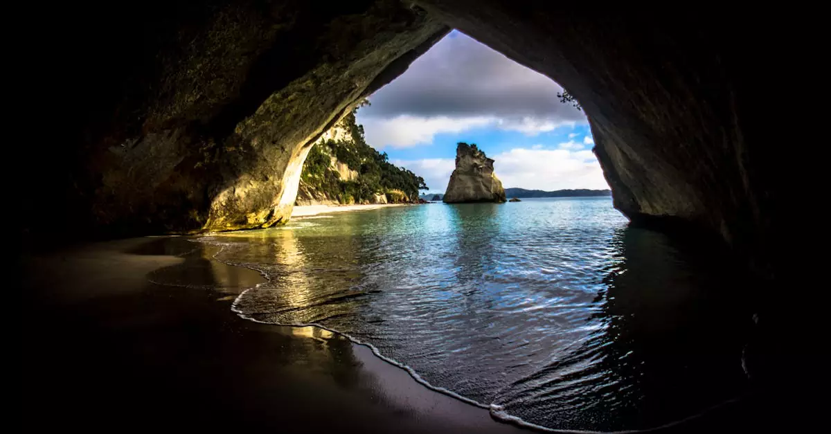 te anau glowworm caves tour price