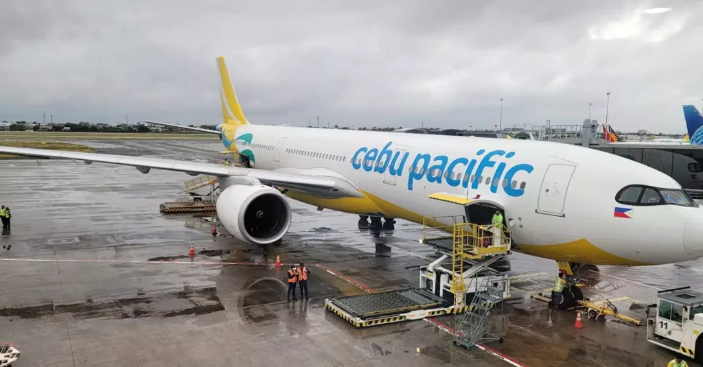 cebu cheap hotel near airport 36865215