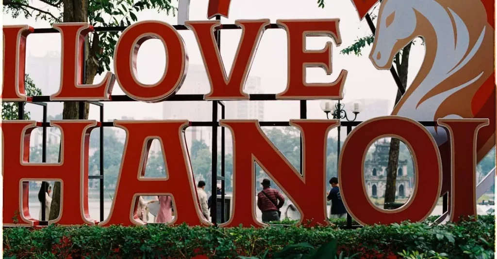 hanoi travel cost 35542949