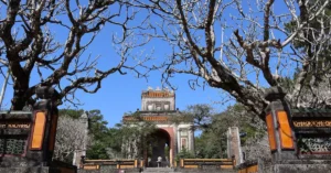 hue tomb entrance fee 36653557