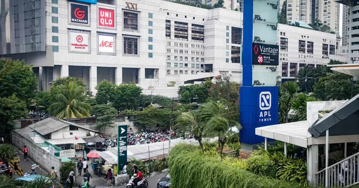 jakarta shopping mall price