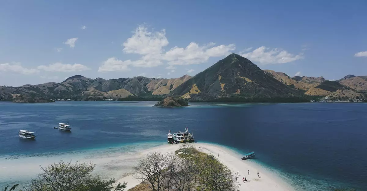 komodo boat trip price