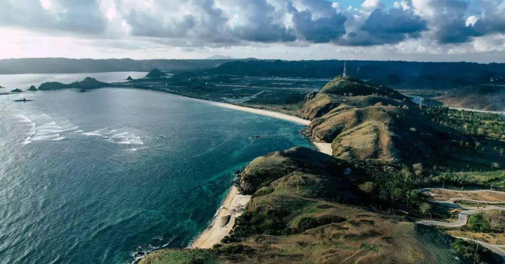 lombok beach travel cost 30013786