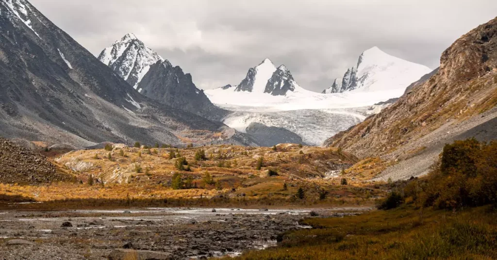 mongolia trekking tour cost 8973581