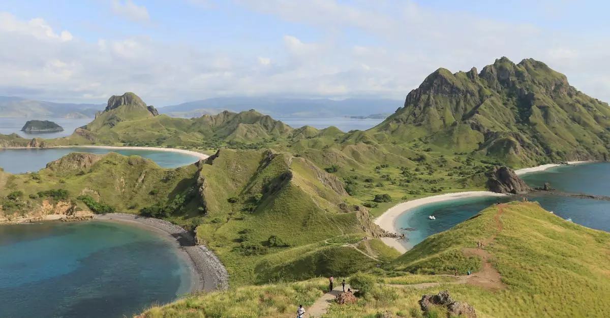 padar island trekking price
