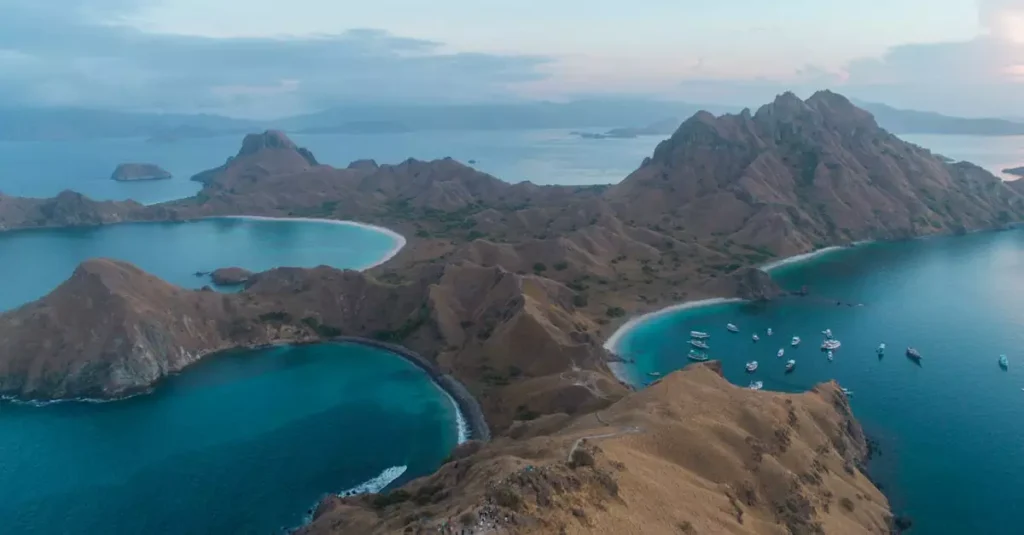 padar island trekking price 5155804