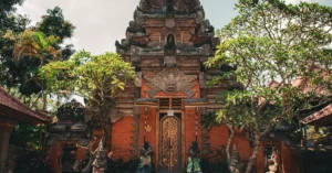 ubud market shopping cost 18772367