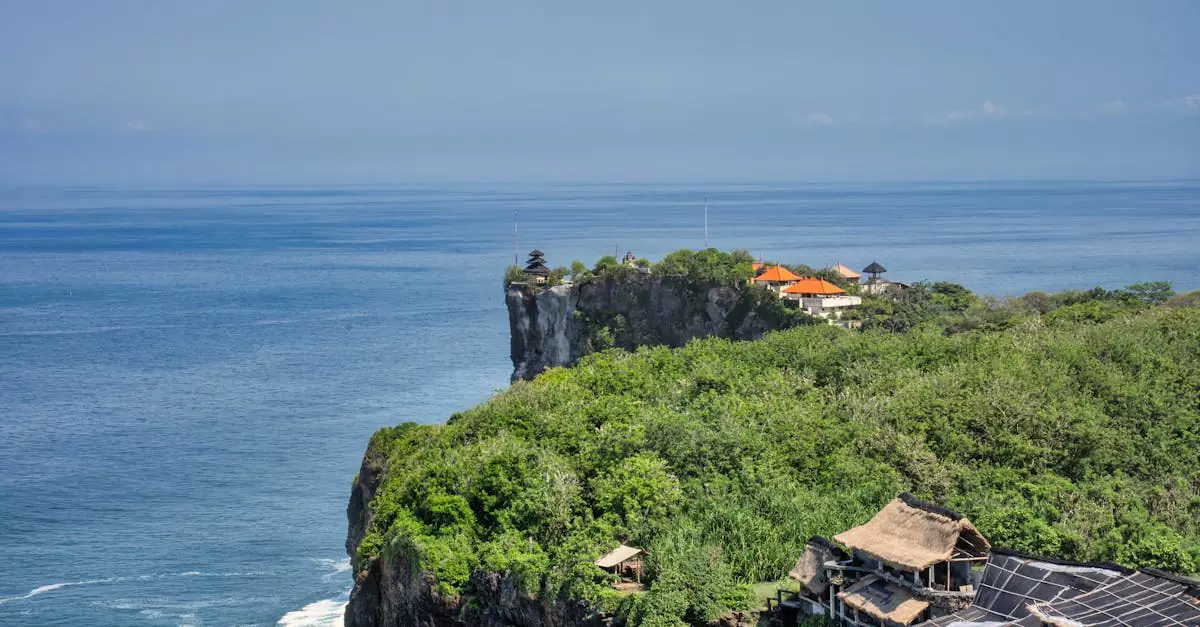 uluwatu cliff restaurant price