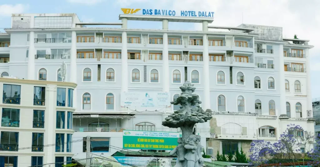 vietnam cheap hotel price 11504964