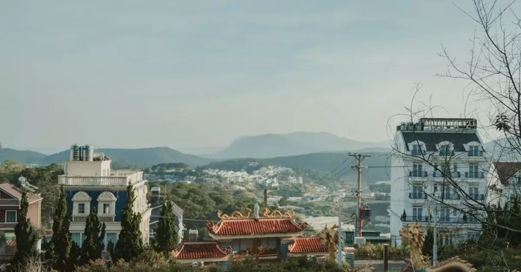 vietnam vs thailand travel cost 35731549