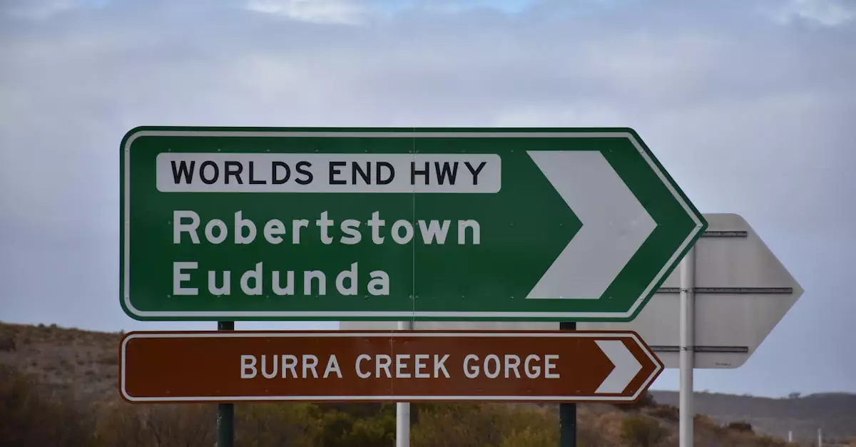 Signpost on Worlds End Highway pointing to Robertstown, Eudunda, and Burra Creek Gorge.