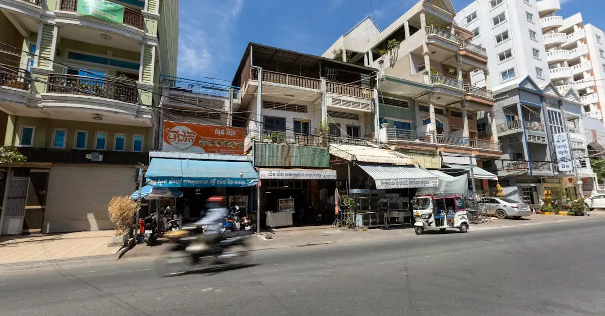 cambodia cheapest food options street vs restaurant