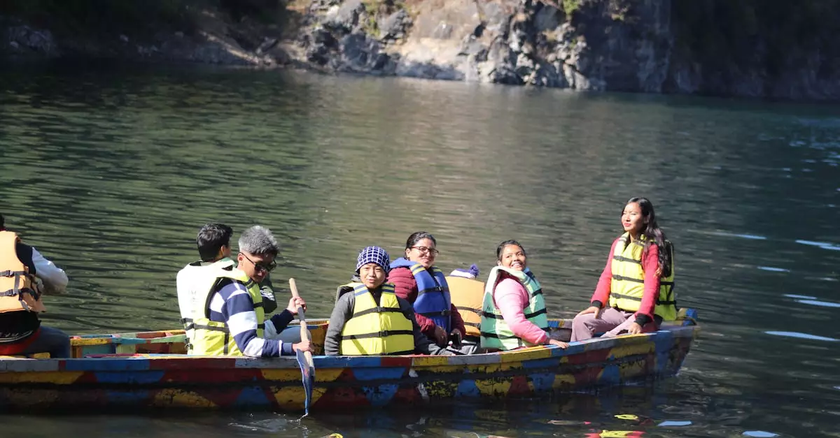 chitwan canoe ride price