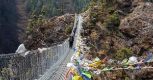 ebc trek group tour vs solo cost comparison 11942578