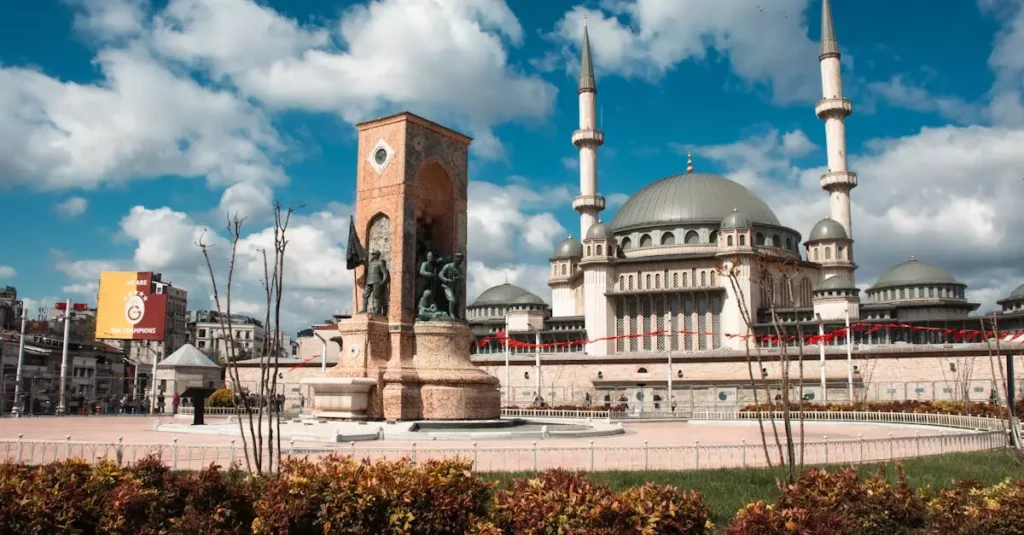 istanbul sultanahmet vs taksim hotel price comparison 37492097
