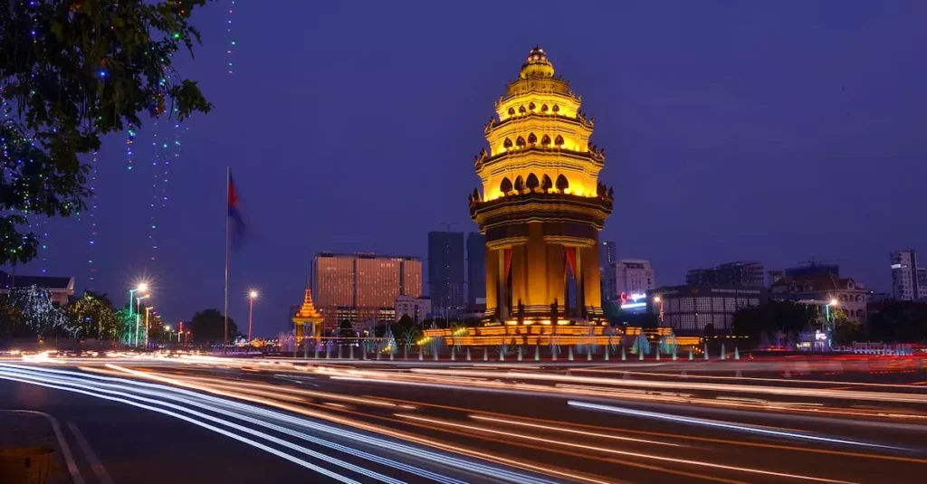 phnom penh 1 night travel cost 3226403