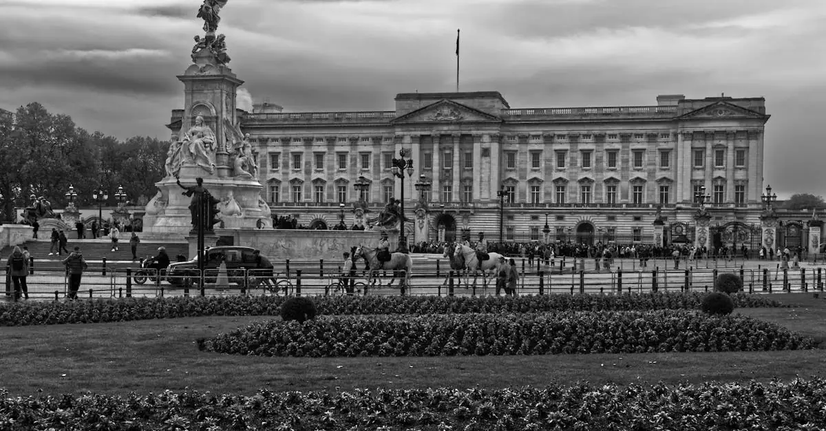Dramatic black and white photo of Buckingham Palace highlighting its iconic architecture.