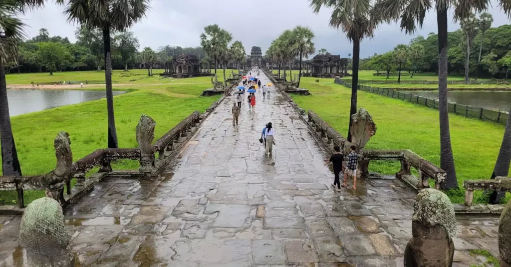 siem reap rainy season travel cost 13226890