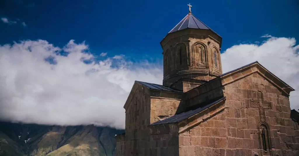 tbilisi to kazbegi bus price 32416867