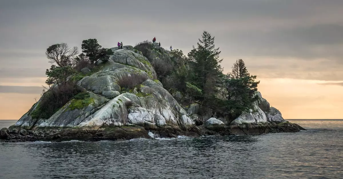 Scenic view of Whyte Islet at sunset in Whytecliff Park, West Vancouver. Perfect for outdoor adventure.