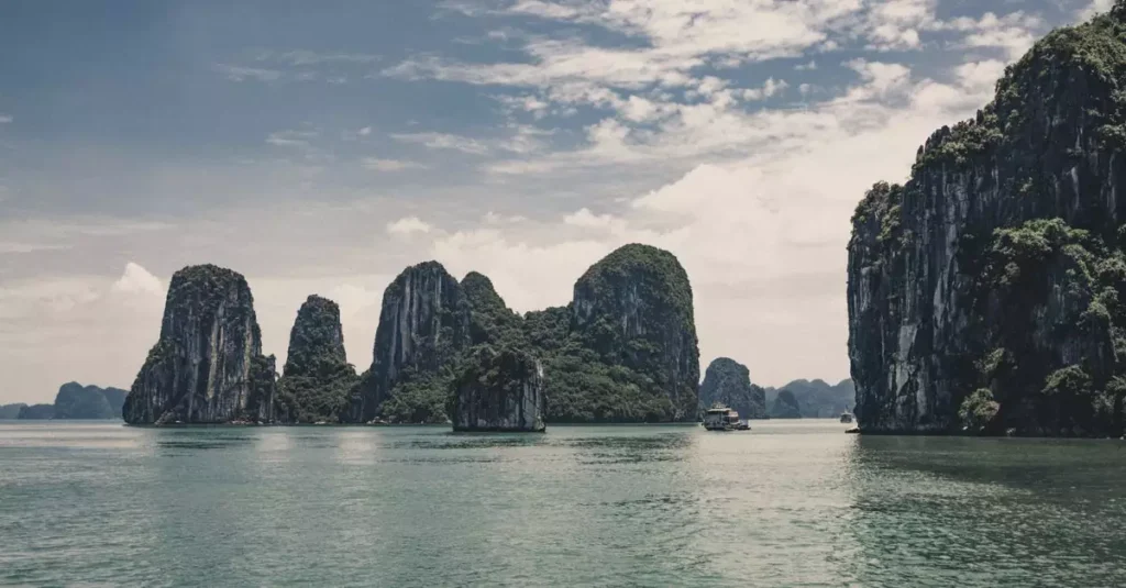 Best Marine Parks World: Top Underwater Adventures 2 Explore the breathtaking limestone formations of Ha Long Bay, a UNESCO World Heritage site in Vietnam.