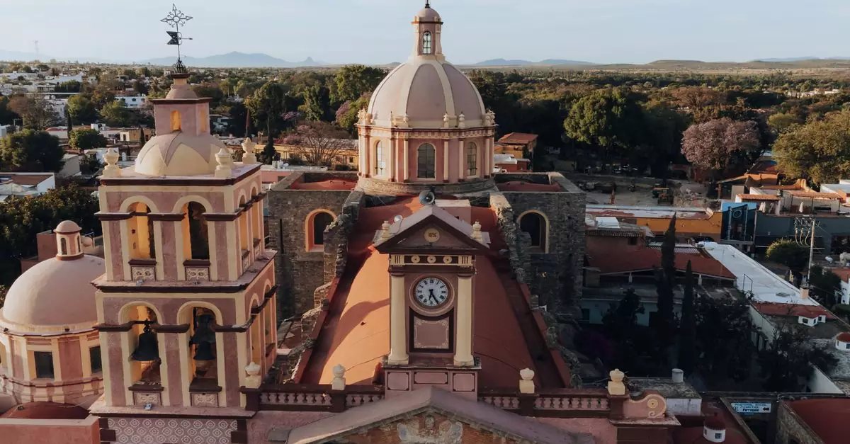 Stunning aerial shot of a historic church in Tequisquiapan, Queretaro, Mexico.