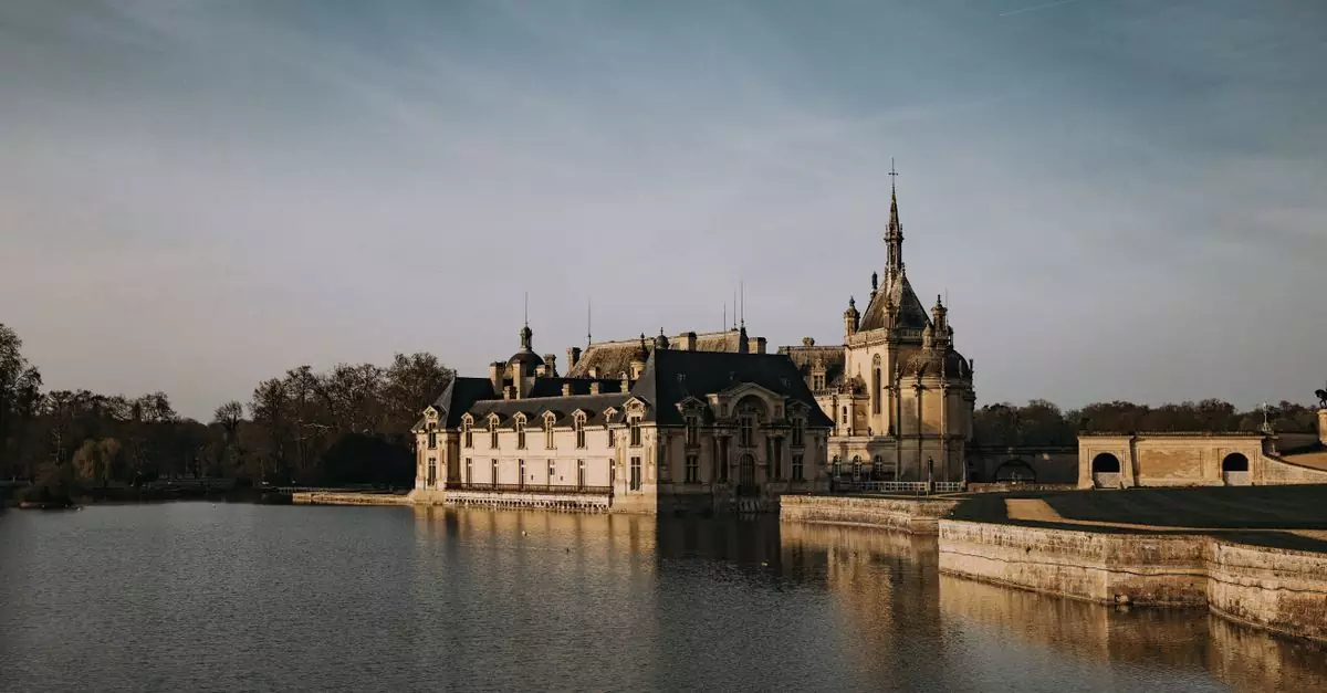 Explore the historic Ch&acirc;teau de Chantilly and its stunning waterfront architecture in Hauts-de-France.